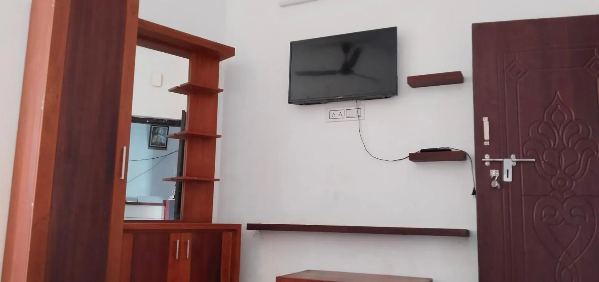 Dam Valley Home Stay Resort Parambikolam India